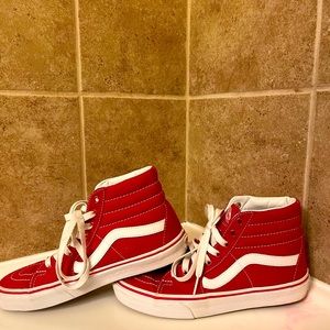 Red Sk8-hi vans